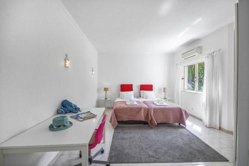 Villa Amoreira by Villa Plus - image 2