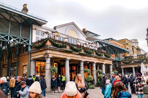 Soho and Covent Garden Luxury Living for 4 in 1-Bedroom Flat