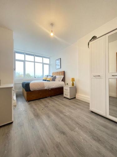 設施, 2 Bedroom Apartment - Flitwick - Contractor Friendly - Tourist Ready - Full Kitchen - WiFi - Smart T in ﻿弗利特威克