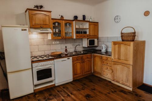 Cocina, Statek Vranč (Statek Vranc) in Bitov