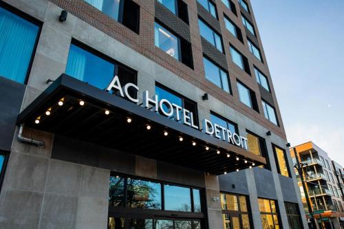 AC Hotel Detroit at the Bonstelle - image 3