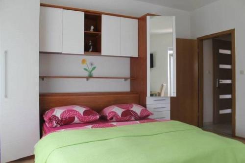 Apartments Roko Kolinda