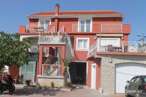 Apartments Roko Kolinda