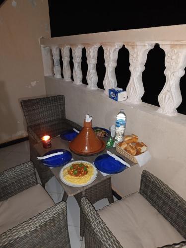 Restoran, appartement confortable avec vue mer Entre Nature et océan à Sidi Rbat (appartement confortable avec vue mer Entre Nature et ocean a Sidi Rbat) in Sidi R'bat