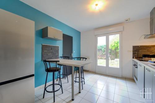 Konyha, Maison familiale proche hôpital Trousseau - Garage (Maison familiale proche hopital Trousseau - Garage) in Szent Avertin