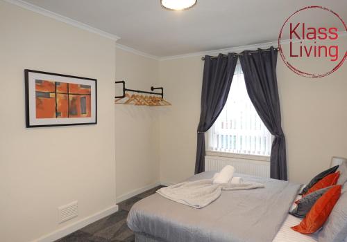 Welsh Drive Apartment by Klass Living Blantyre