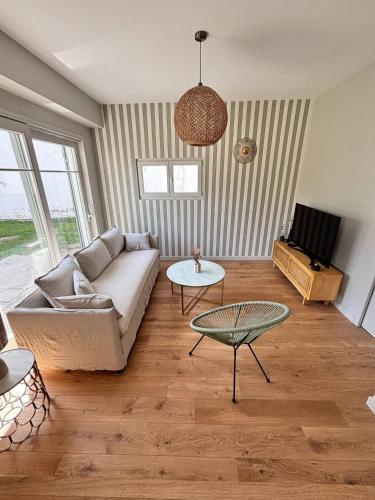 Three-Bedroom Holiday Home  image 8