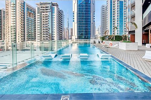 1Bhk Converted To 2Bhk Near Downtown Canal View, Dubaï