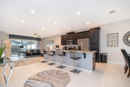 Luxury Town Home With Splash Pool in Solara Resort - image 9