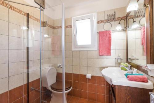Three-Bedroom Villa image 5