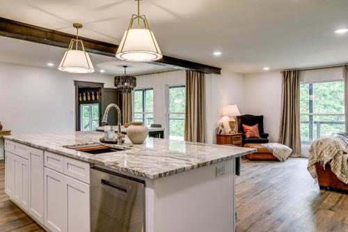 Greers Ferry Lake Retreat Game Room and Fire Pit! in Fairfield Bay (AR)