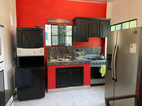 廚房, Evolution Home in 聖佩德羅馬薩胡亞特