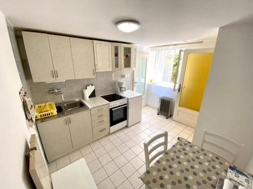 One-Bedroom Apartment with Terrace image 5