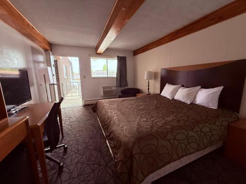 Tomahawk Motor Lodge - image 8