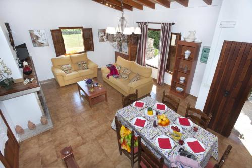 Three-Bedroom Villa image 8