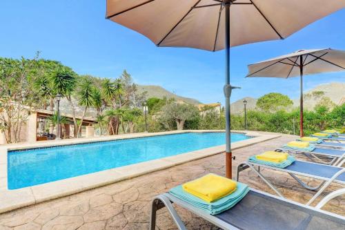 Three-Bedroom Villa image 10