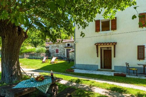 花園, Učka cottage in green Istria (Ucka cottage in green Istria) in 科茲里奇