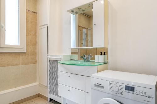 Elegant studio Saint-Dominique - image 6