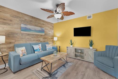 Beachy Vibe - 2 BDR In Desirable HHI Resort – khách sạn tại Bãi biển Đảo Hilton Head