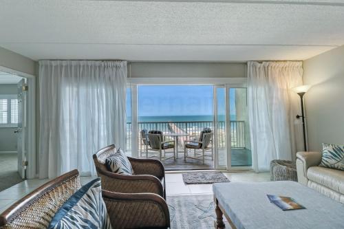 Direct beach access, oceanviews galore and has enough beds for your entire family! 445 Amelia by the Sea, Fernandina Beach (fotografie 6)