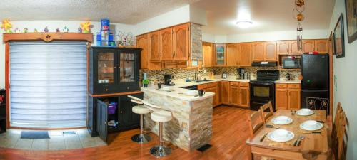 Petals Suite Patio Nature Trails Bancroft in 班克罗夫特(ON)