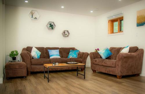 Bancroft Memories 5BR Family Retreat 2 Kitchens in 班克罗夫特(ON)