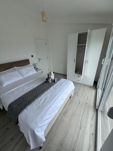 Three-Bedroom Apartment image 10