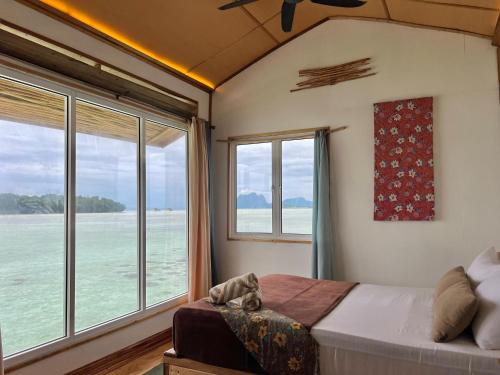 SeaweedVillage in 仙本那