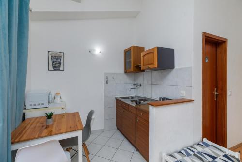Studio Brela 2713b - image 13