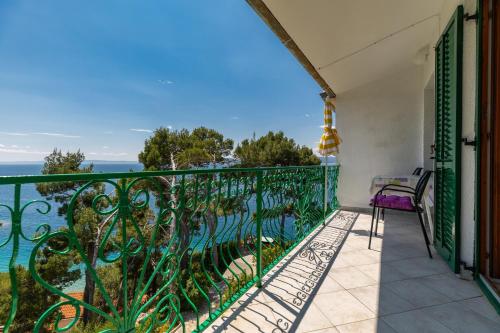 Studio with Balcony and Sea View image 9
