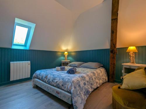 Gîte Cluis, 5 pièces, 10 personnes - FR-1-591-321 (Gite a la ferme avec jardin prive, clim et visite de l'exploitation pres d'Argenton-sur-Creuse - FR-) in ชาร์สนุย