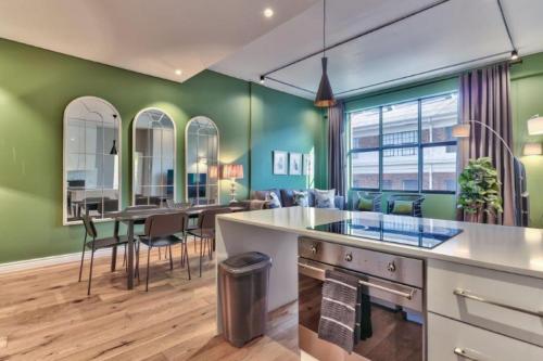 Modern Rooftop Apartment - image 12