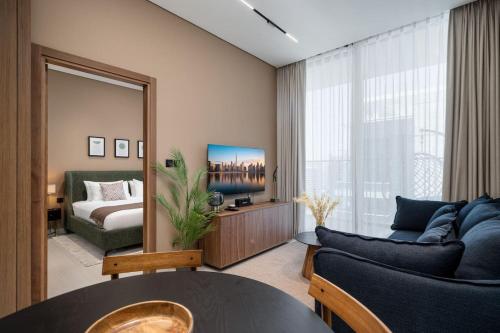 Trillionaire Bayhouse - Chic 1BR with Views, Pool and Gym, Dubaj (zdjęcie 3)