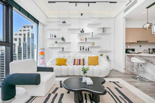 Comfy 2BR Act 1 Near Dubai Mall, Dubai (Foto 3)