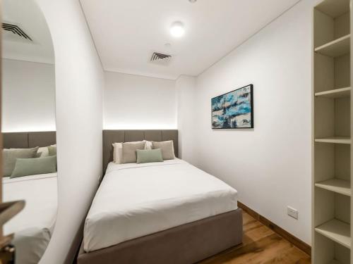Brand New Luxury 2 Bedroom with Padel Gym Pool Cinema, Dubai (foto 7)