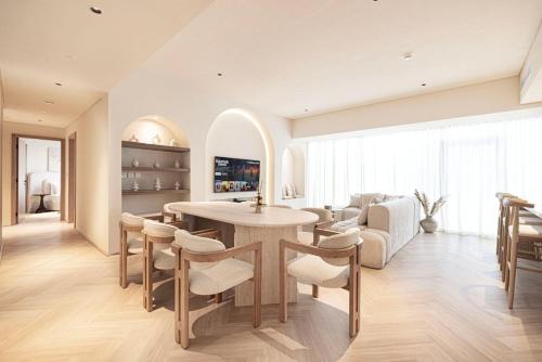 Seraya Residence 2 - 4BDR - Including Amenities and Concierge, Dubaj
