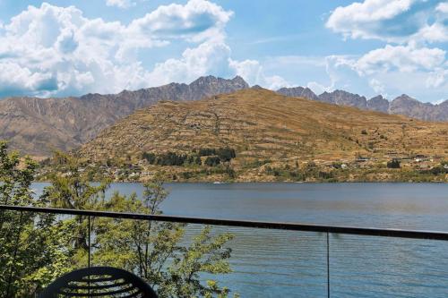Fantail Uninterrupted Mountain and Lake View access - image 9