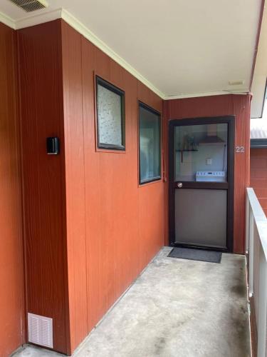 Robins Retreat-Town Center - Parking - Easy access - main image