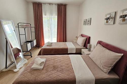 Two-Bedroom Apartment with Terrace image 10