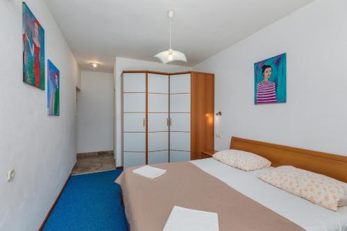 Two-Bedroom Apartment with Terrace and Sea View image 10