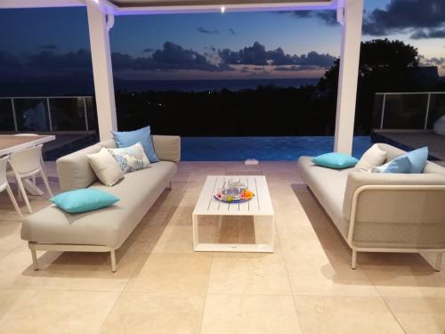 Varanda/terraço, Villa Olina vue mer, jardin piscine in Grand-Bourg