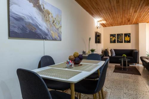 apartamento grande, hermoso, acogedor y privado, Medellín