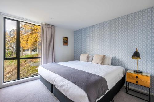 Highlands House- Lake Views- Free Parking- AC- BBQ - image 2