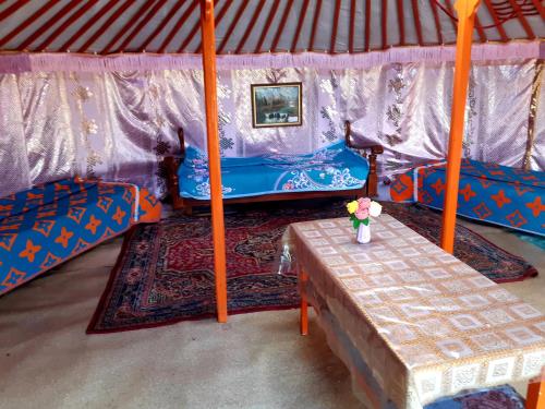 Buitenkant, 1000 Starlight Steppe Camp in Gurvanbulag