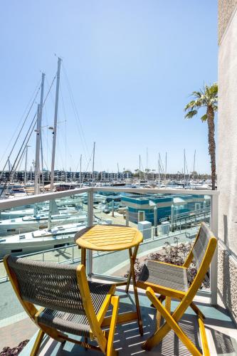 Waterfront 2BR Duplex Stunning Marina Views, Los Angeles (fotografie 7)