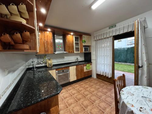 Konyha, Refugio privado en plena naturaleza cántabra (Refugio privado en plena naturaleza cantabra) in Mazcuerras