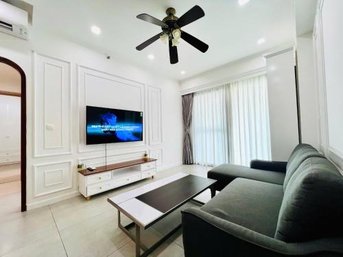 Deluxe Apartment - The Antonia Phu My Hung