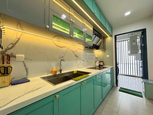 Deluxe Apartment - The Antonia Phu My Hung