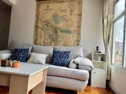One-Bedroom Apartment image 3