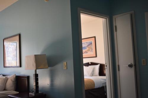 Guest Cottages Inn & Suites, Brunswick GA